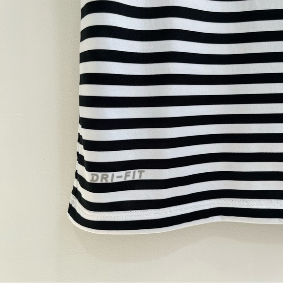 Nike Dri-FIT Victory Men's Striped Golf Polo Black White Stripe Size Medium - Picture 8 of 11